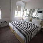 Le Cesar Hotel 4*