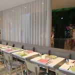 Hotel Le Cesar Provins