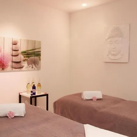 Hotel Le Cesar Provins