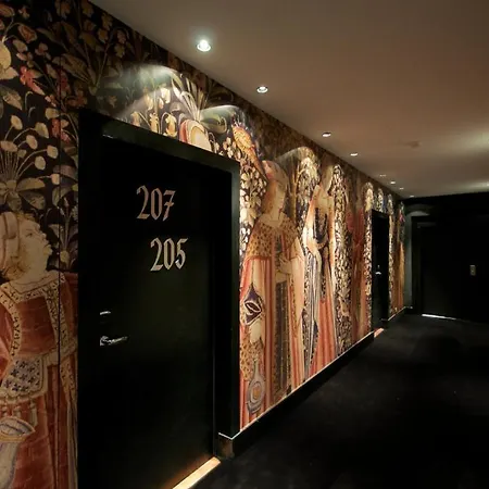 Hotel Le César Provins