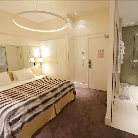 Le Cesar Hotel Provins