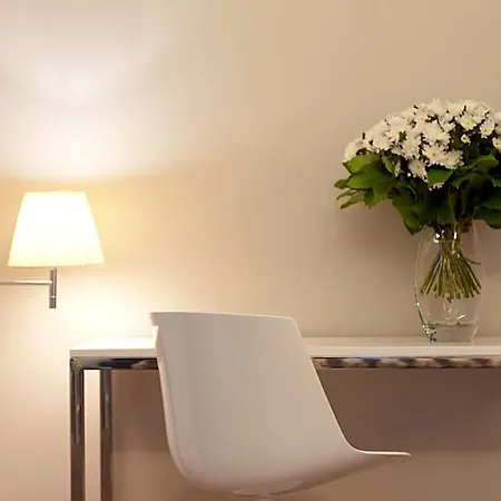 Hotel Le Cesar 4*