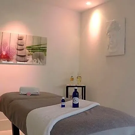 Hotel Le Cesar