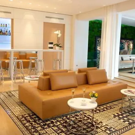 Le Cesar 4* Provins