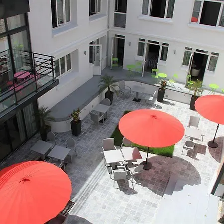 Le Cesar Hotel Provins
