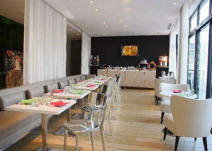 Hotell Le Cesar Provins