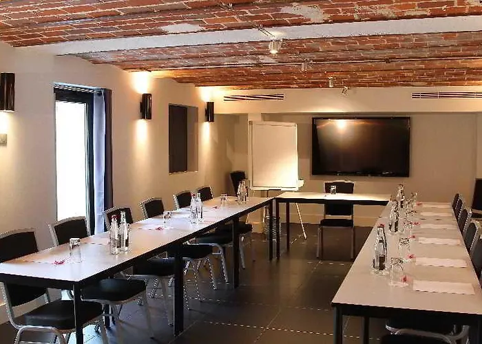 Le César 4* Provins