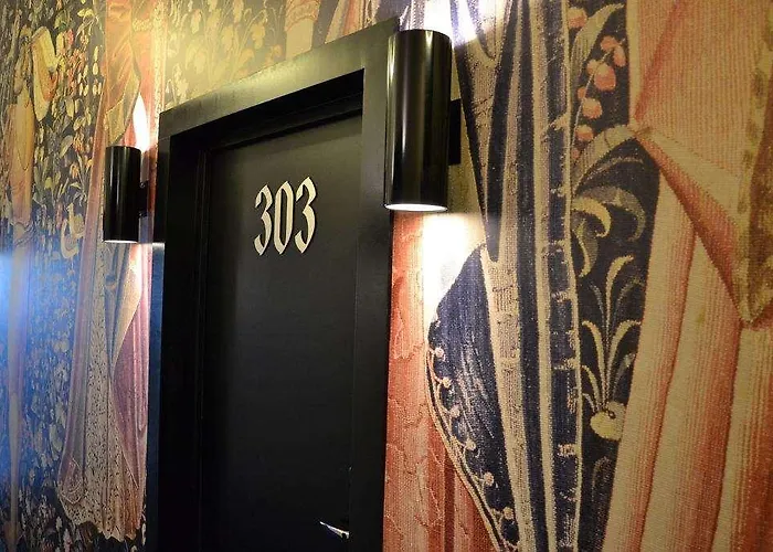 Hotel Le César Provins