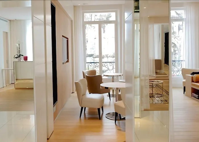 Le César 4* Provins