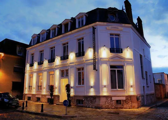 Le César Hotel