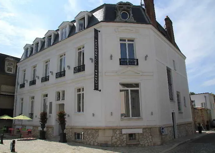 Hotel Le César 4*